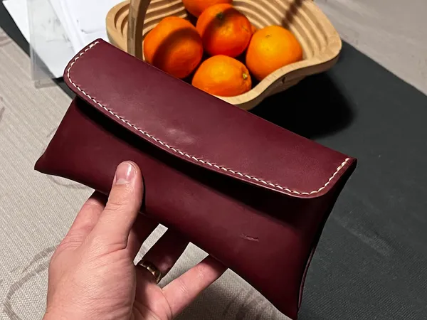 The Elizabeth Clutch