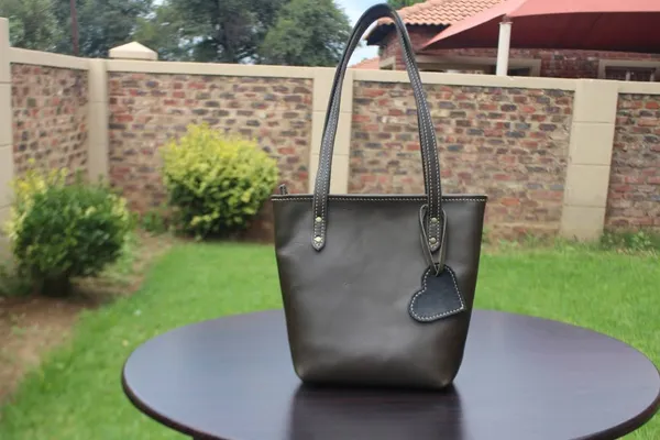 Heritage Leather Tote